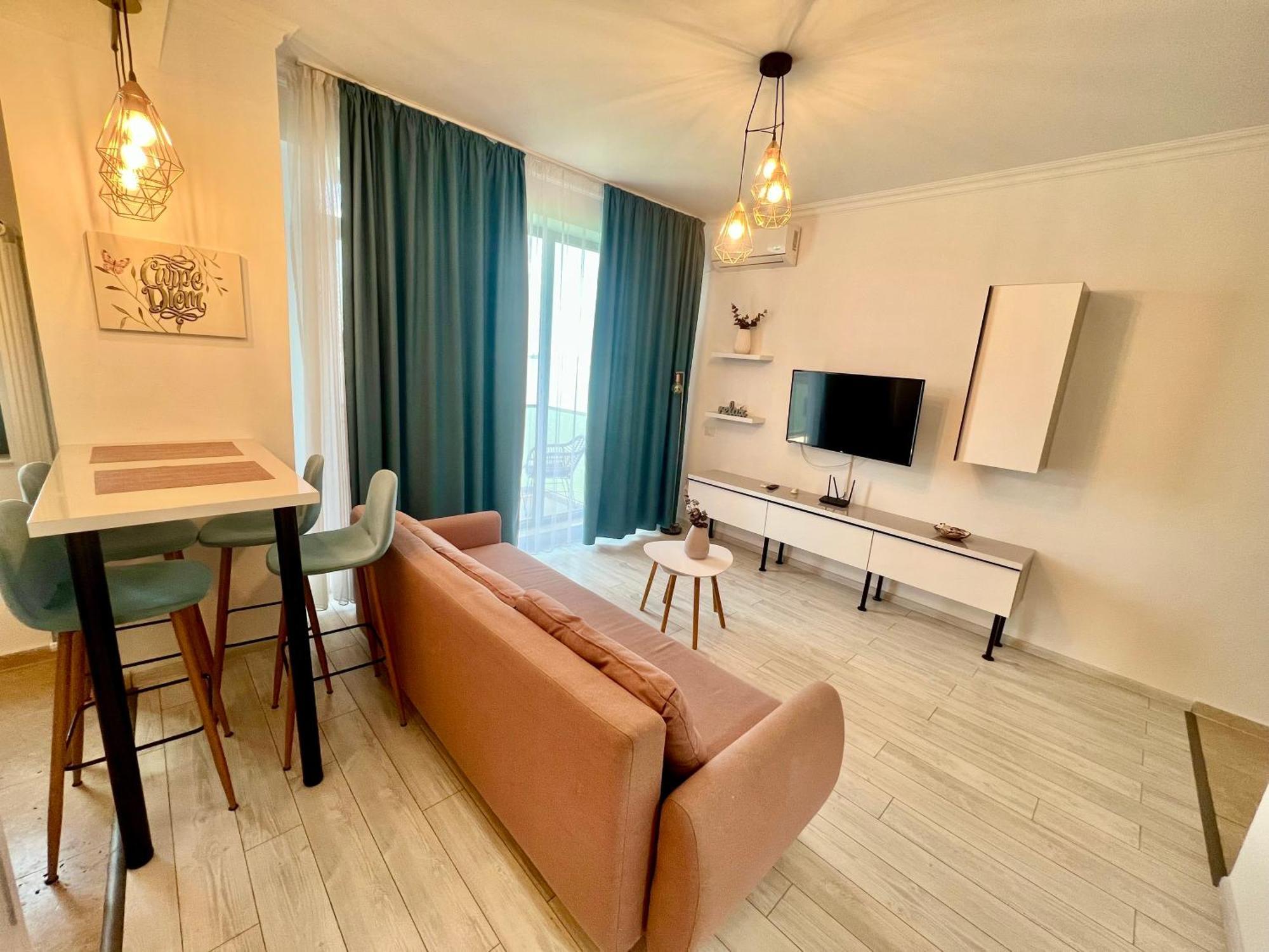 Solid Residence มามายา ภายนอก รูปภาพ